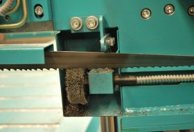 Sägeband vor Verschleiß geschützt