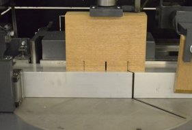 Drehtisch für Gehrungsschnitte