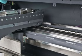 Hochpräzise Positionierung des Schnittmaterials
