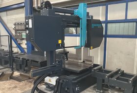 Bewährter hydraulischer Sägevorschub