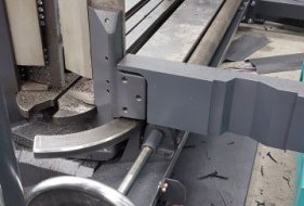 Manual material positioning