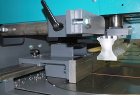 Precise straight and mitre cuts