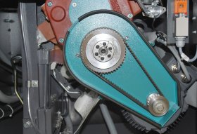 Infinitely-variable adjustment of the cutting speed