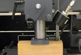 Reinforced workpiece clamping device