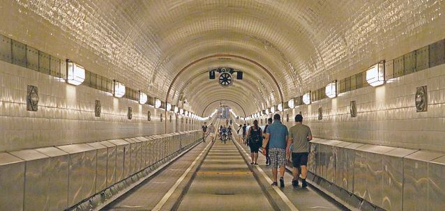 Elbtunnel à Hamburg, Allemagne