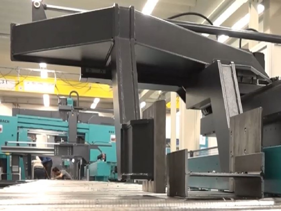 Automated handling of small parts